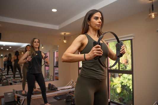 Rejuven 8: Pilates Reformer y Barre